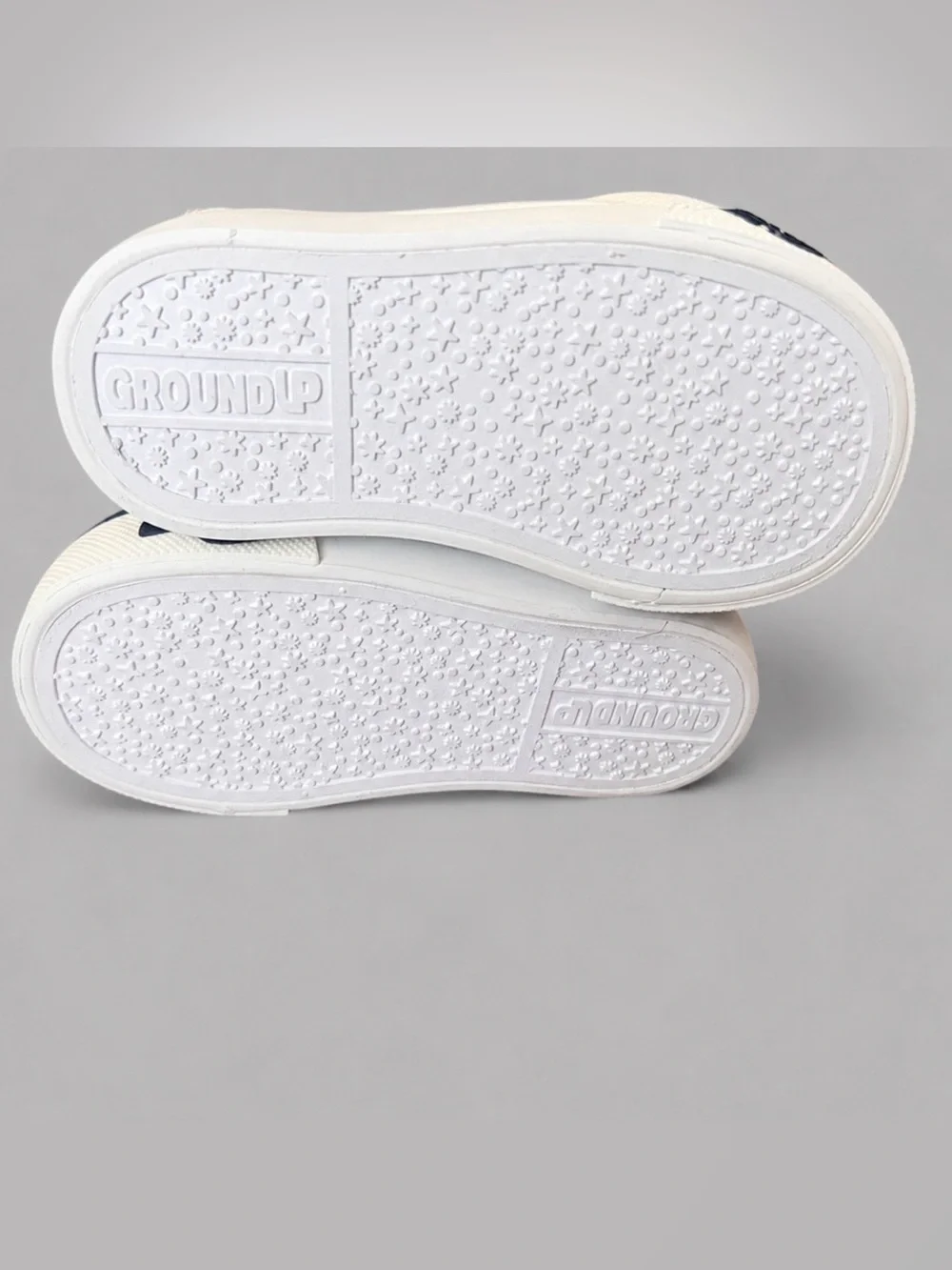 Bluey Toddler Canvas Sneakers Cream Blue Hook & Loop Unisex Kids Shoes NWT 6